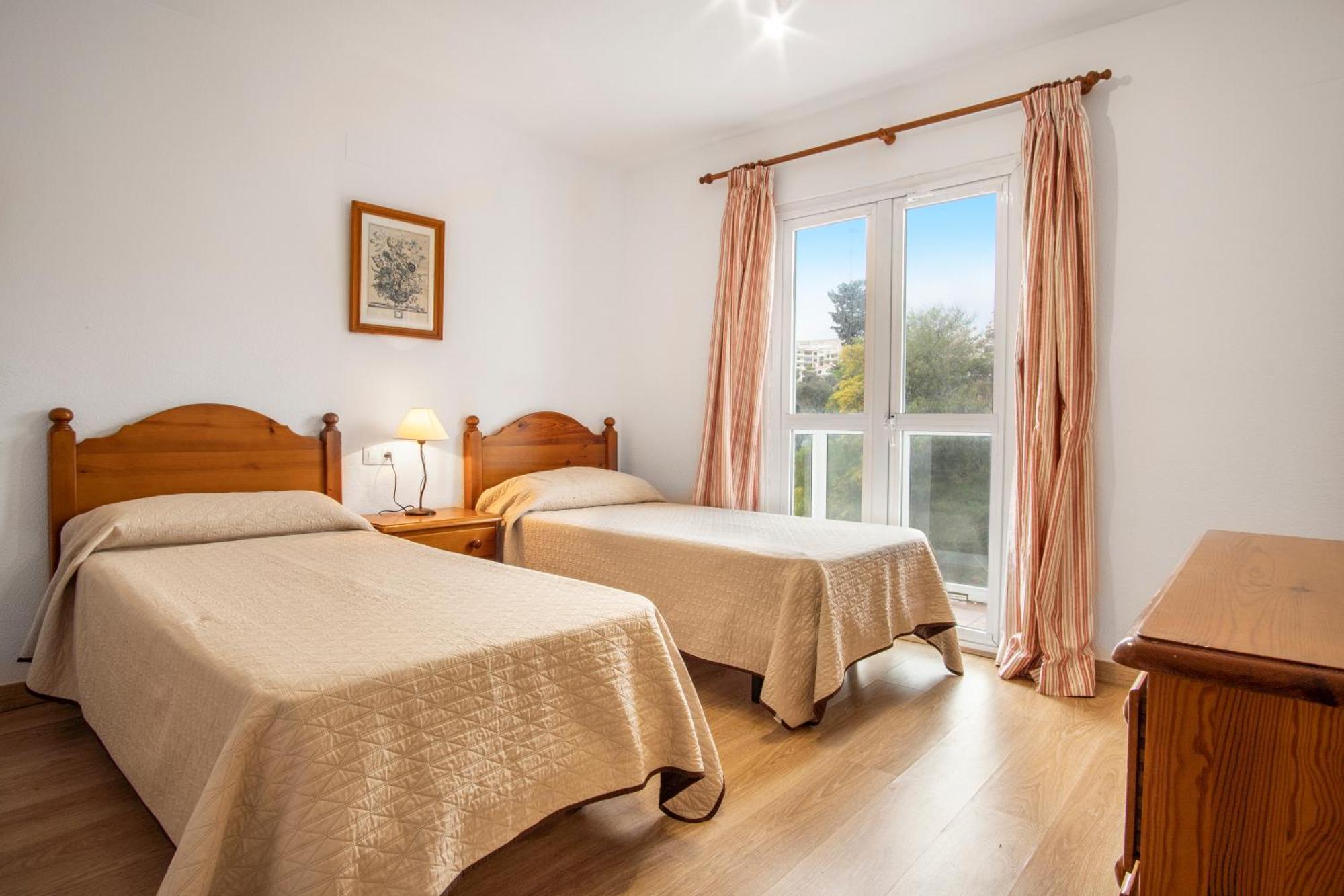 Duquesa Harbour Club Aparthotel Manilva Exterior photo