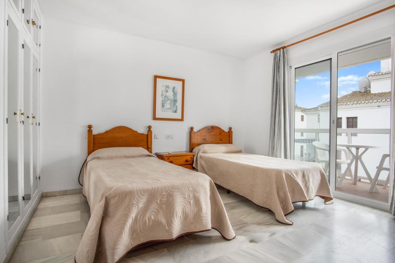 Duquesa Harbour Club Aparthotel Manilva Exterior photo
