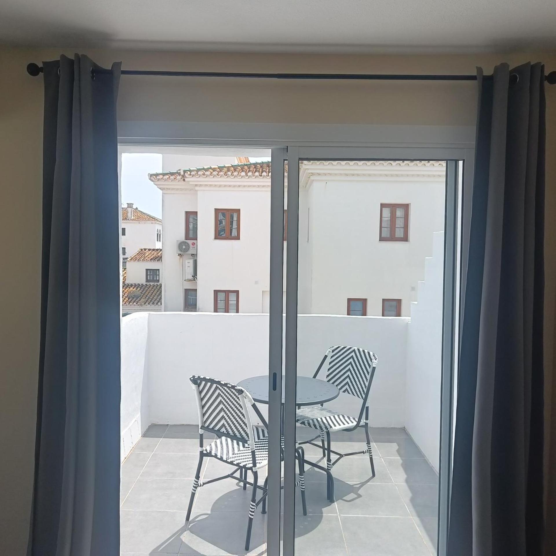 Duquesa Harbour Club Aparthotel Manilva Exterior photo